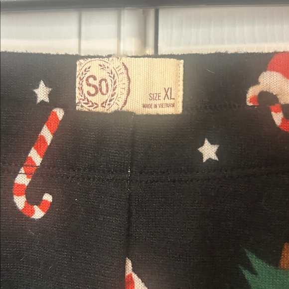 SO Women’s Leggings with Santa and Candy Cane Print - Picture 2 of 3